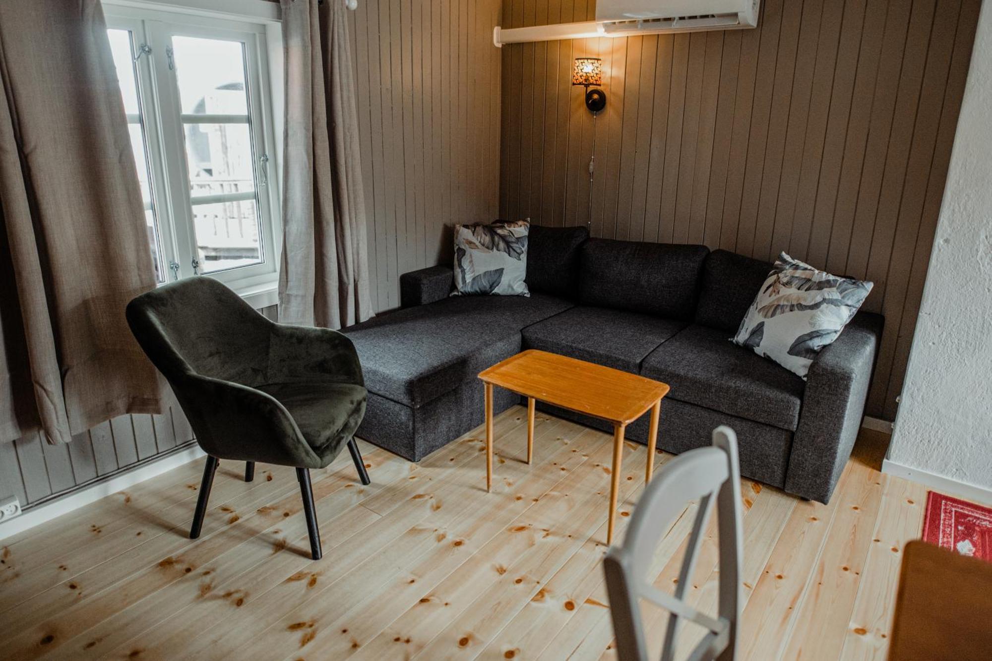 Kraemmervika Havn Ballstad Ruang foto